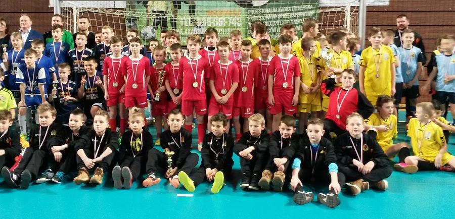 Młodzicy młodsi MUKS-u Kraśnik najlepsi w Galacticos Cup 2016