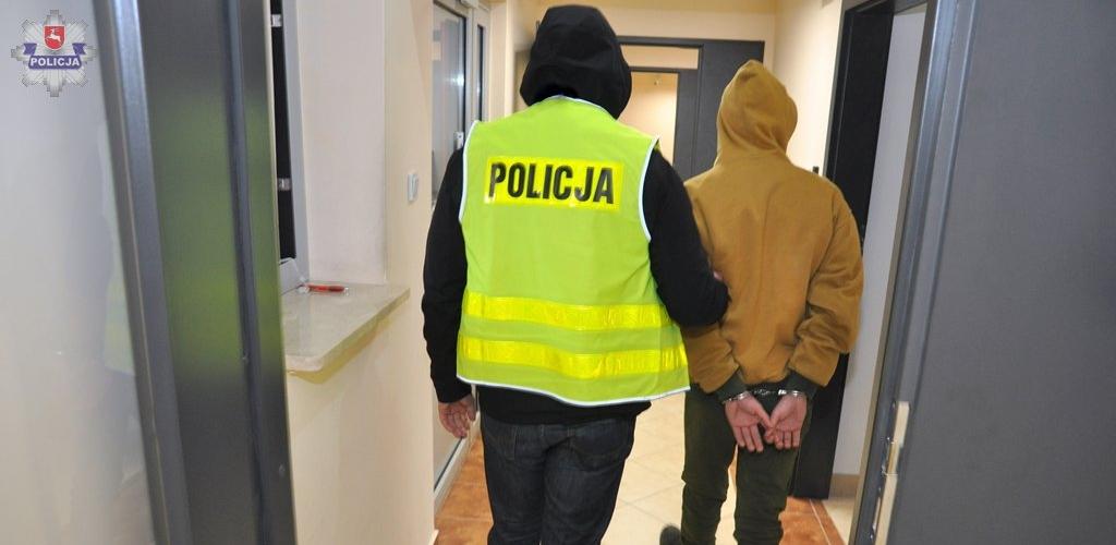 Czterech podejrzanych o rozbój w areszcie. Policja szuka jeszcze dwóch napastników