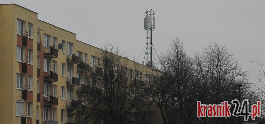 Kraśnik. Boja się o swoje zdrowie. Nie chcą masztu gsm na sąsiednim bloku
