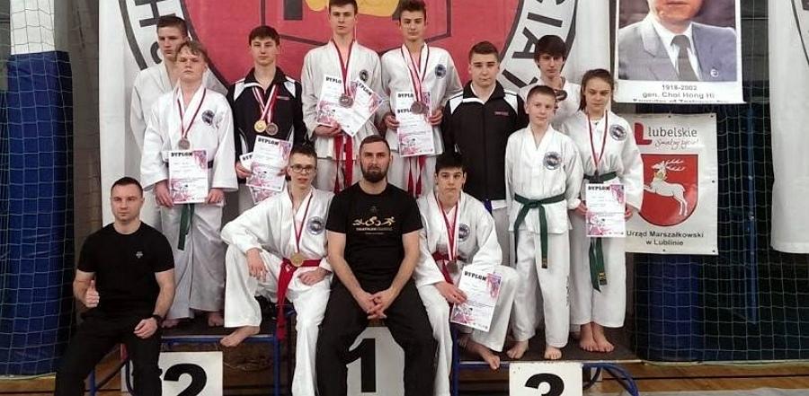 Medalowe występy kraśniczan podczas półfinałów Mistrzostw Polski Juniorów i Juniorów Młodszych w Taekwon-do
