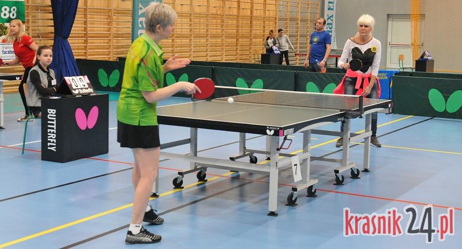Przedstawiciele Klubów i Stowarzyszeń Abstynenckich rywalizowali w Kraśniku przy pingpongowych stołach. Wyniki. Foto