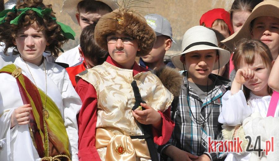 Henryk Sienkiewicz wraz z bohaterami swoich dzieł przemaszerował przez Kraśnik. Foto