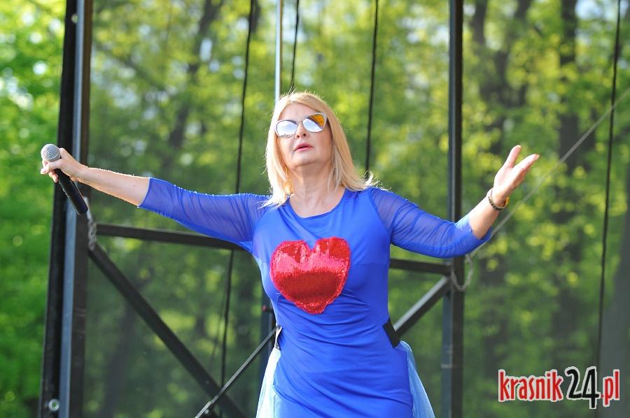 Rodzinnie w Kraśniku. Majka Jeżowska rozbawiła publiczność. FOTO. WIDEO