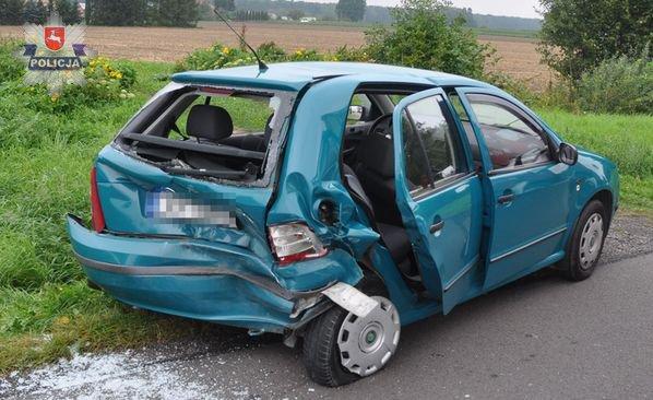 Wypadek w Obrokach. Najechał na tył skody