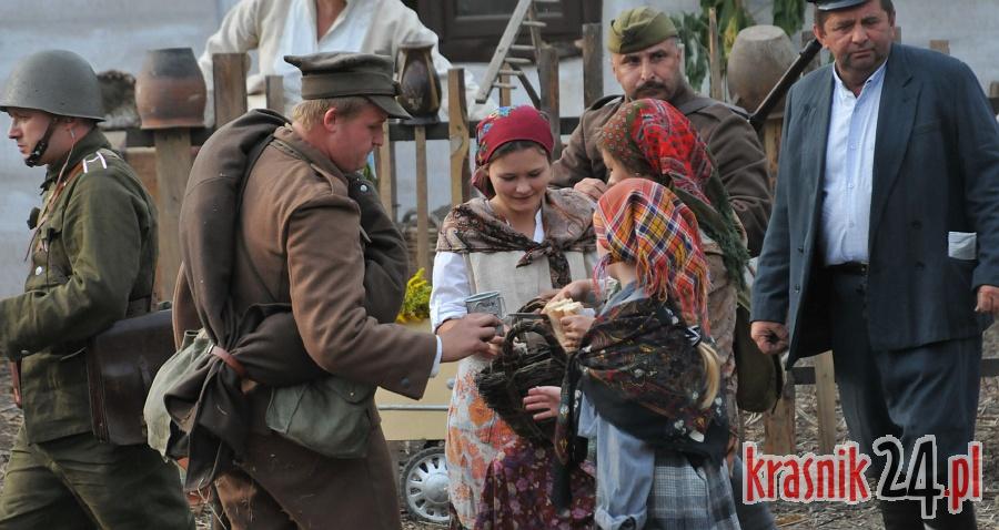 Tamten Wrzesień - widowisko patriotyczno-historyczne przyciągnęło tłumy mieszkańców. Foto, Wideo