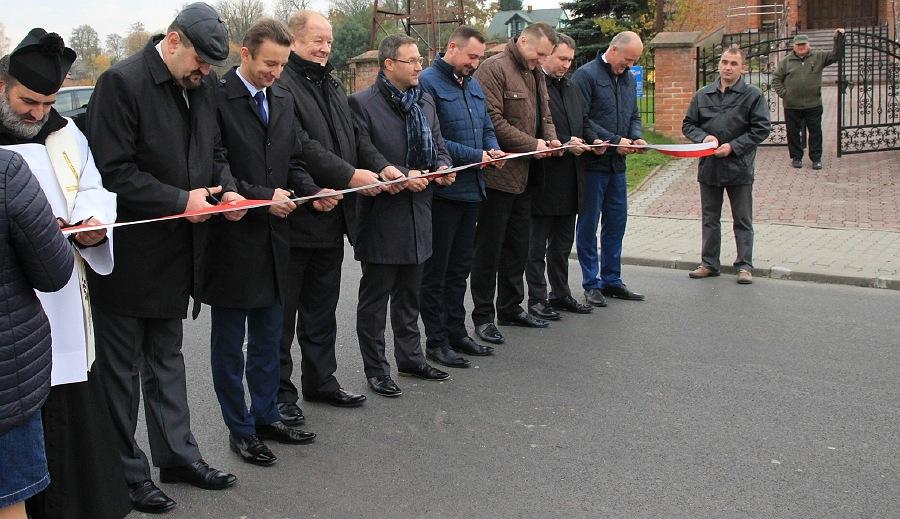Sulów. Największa tegoroczna powiatowa inwestycja drogowa oficjalnie oddana do użytku