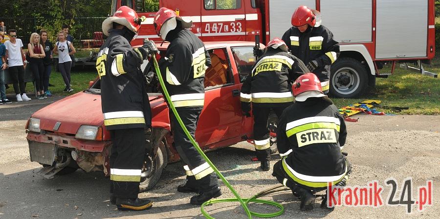 Dołącz do strażackiej drużyny. MOSP prowadzi nabór chętnych