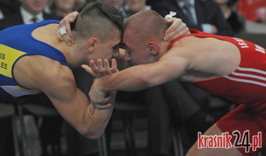 Polska - Kanada 7:2 podczas Turnieju o Puchar Ziemi Kraśnickiej w Zapasach. Wideo