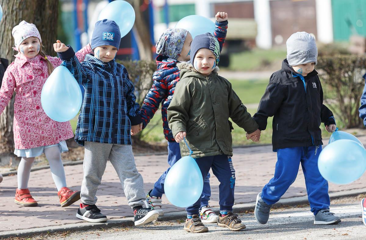 Integracyjne Przedszkole Publiczne nr 3 zaświeciło na niebiesko!!!