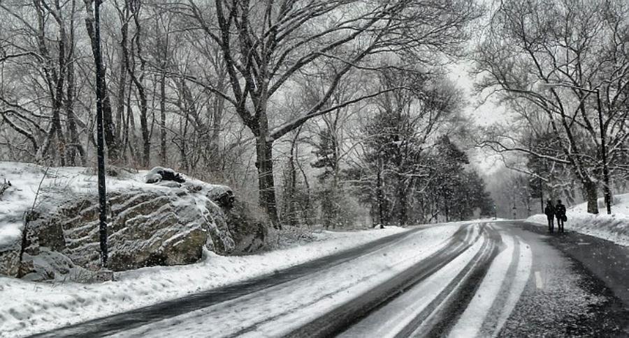Dzisiaj w nocy atak zimy. Nawet 5 cm pokrywy śnieżnej