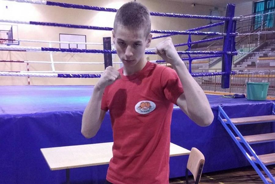 Oskar Mikołajczak brązowym medalistą Mistrzostw Polski w boksie
