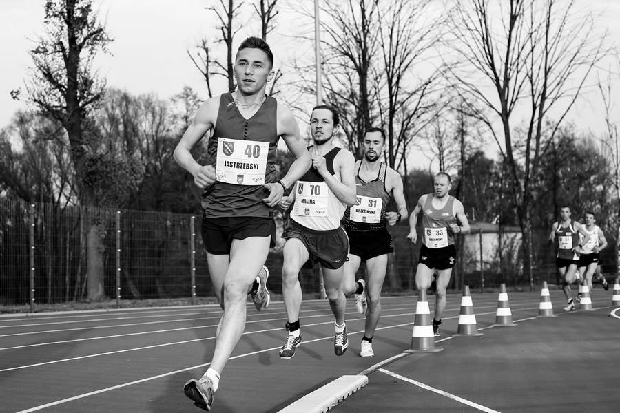 Rekordowe 10 000 m Kamila Jastrzębskiego na MP w Rybniku