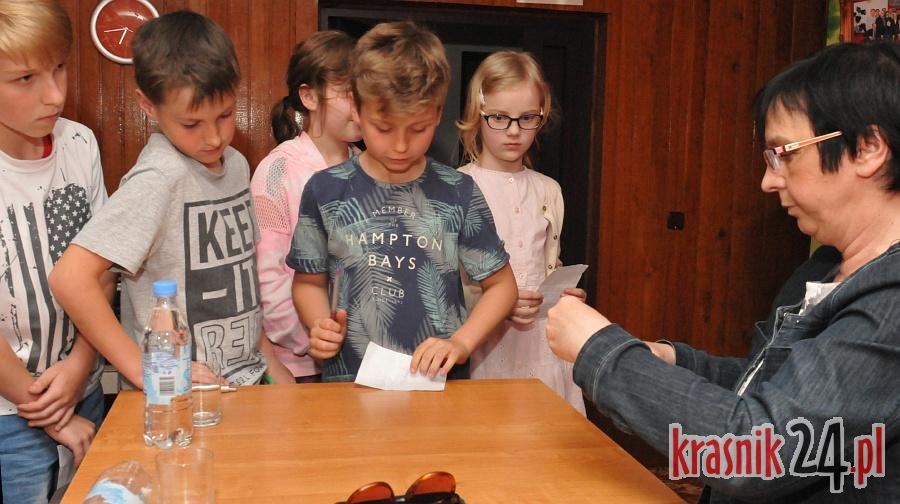 Gościeradowski Tydzień Bibliotek za nami. Na koniec spotkanie z autorką książek dla dzieci i młodzieży. Foto, Wideo