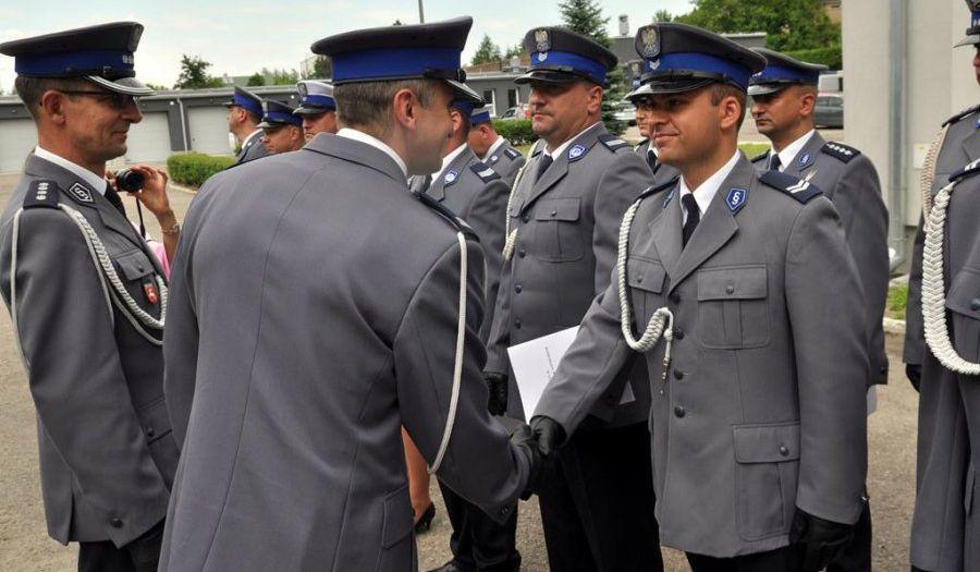 Awanse dla 41 i nagrody dla 2 policjantów przy okazji Święta Policji