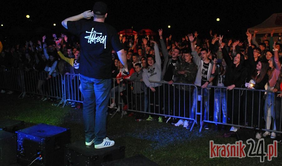 Hip-hopowe zakończenie wakacji. Owoc Kandyzowany i O.S.T.R. wystąpili podczas Young Fest. Foto, Wideo