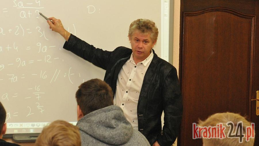 Tomasz Grębski, matematyk z „Reja”, nagrodzony tytułem Profesora Oświaty