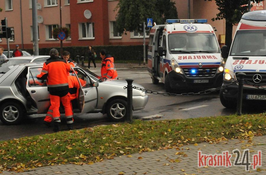 Kolizja na skrzyżowaniu ulic kard. Wyszyńskiego i Krasińskiego w Kraśniku