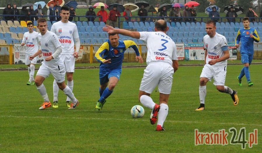 Trzy punkty zostają w Kraśniku. Stal Kraśnik – Lewart Lubartów 3:1. Foto