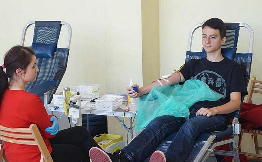Uczniowie i nauczyciele z „Górki” podzielili się „darem życia”