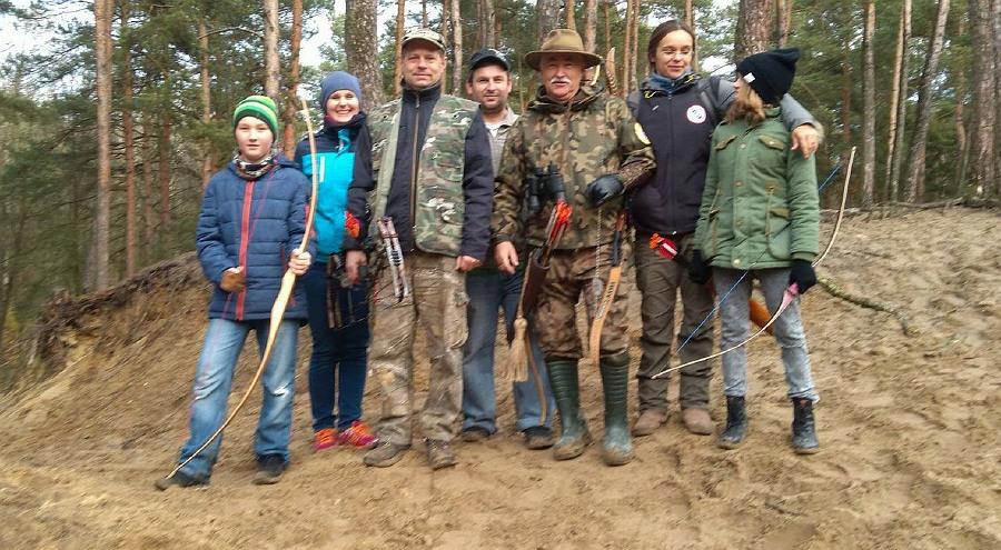 Rocznicę odzyskania niepodległości świętowali z łukami w rękach