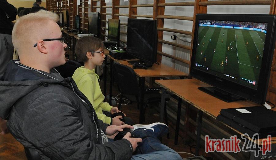 Chcieli pomóc w rehabilitacji Marcina, zorganizowali Charytatywny Turniej FIFA