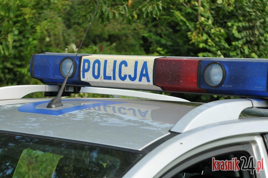 Kraśnik. Nie zatrzymał się do kontroli, próbował uciekać, nie miał prawa jazdy