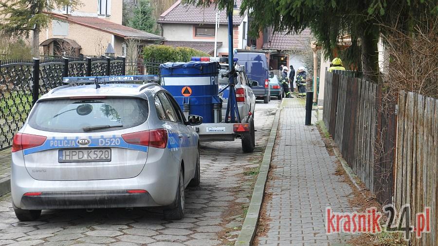 Policyjna akcja w Urzędowie. Na miejscu antyterroryści, saperzy