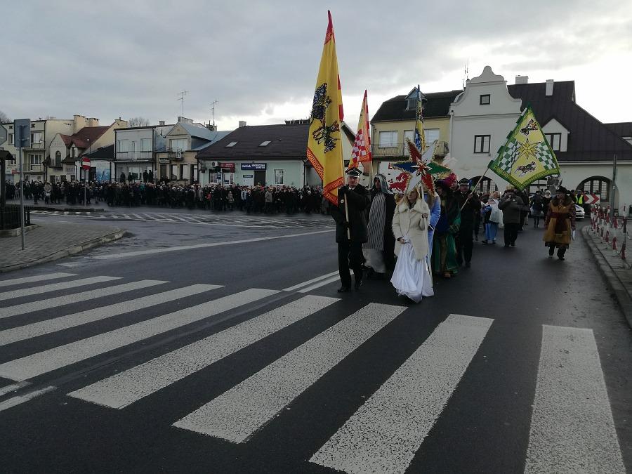 Urzędowianie tłumnie poszli w Orszaku Trzech Króli