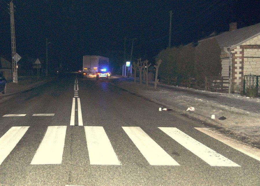 Pieszy potrącony przez ciężarówkę