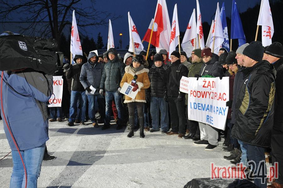 Protest w TN Polska trwa. Kraśniccy pracownicy o swoich postulatach na antenie TVP 3 Lublin