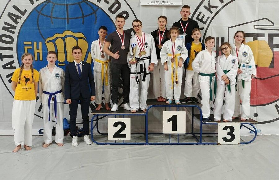 Taekwon-do. Oliwier Wojtaszek z KAT najlepszym zawodnikiem turnieju w Lublinie