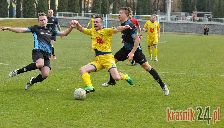 Początek piłkarskiej wiosny na piątkę. Stal Kraśnik – Victoria Żmudź 5:0