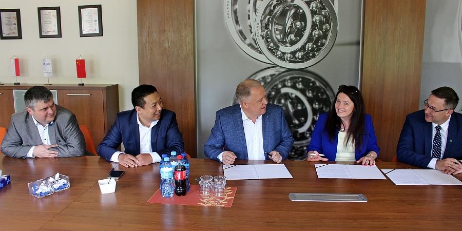 Trójka podpisała umowę patronacką z FŁT. Będzie współpraca w edukacji, praktyki i stypendia dla uczniów