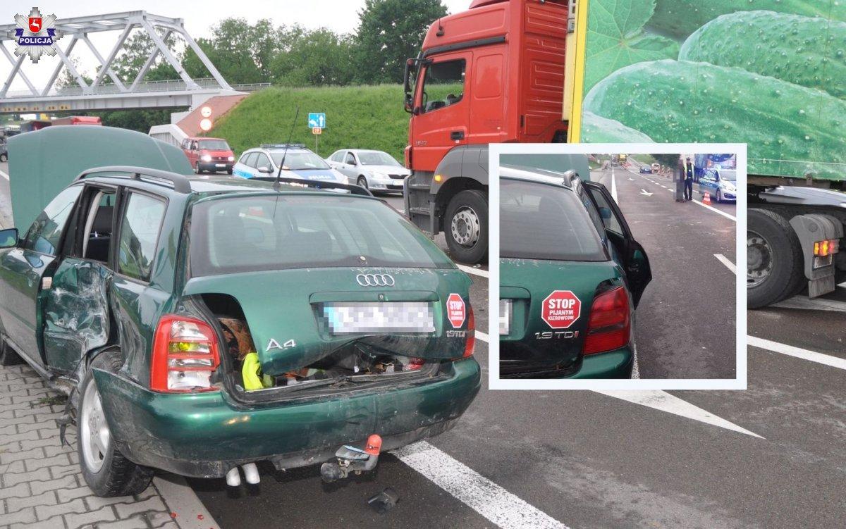 Pijany kierowca wjechał pod ciężarówkę. Jego pasażer nie żyje