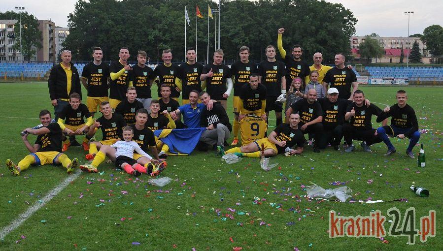 Łada pokonana, Stal Kraśnik z tytułem Mistrza IV ligi i awansem do III ligi. Foto