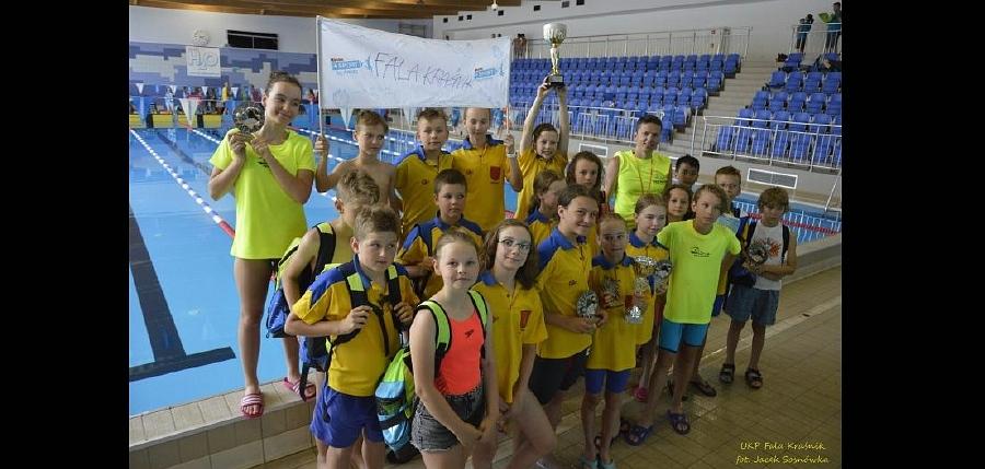Pływanie: 11-latki z UKP „FALA” piątą drużyną w Polsce