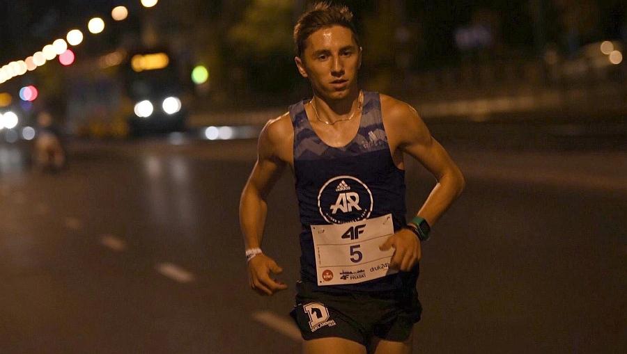 Kamil Jastrzębski najlepszy w Półmaratonie Praskim