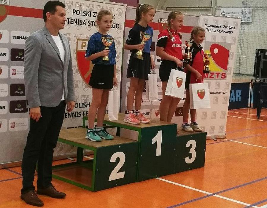Tenis stołowy. Maja Łakoma ze srebrnym medalem Ogólnopolskiego Młodzieżowego Turnieju o Puchar PZTS