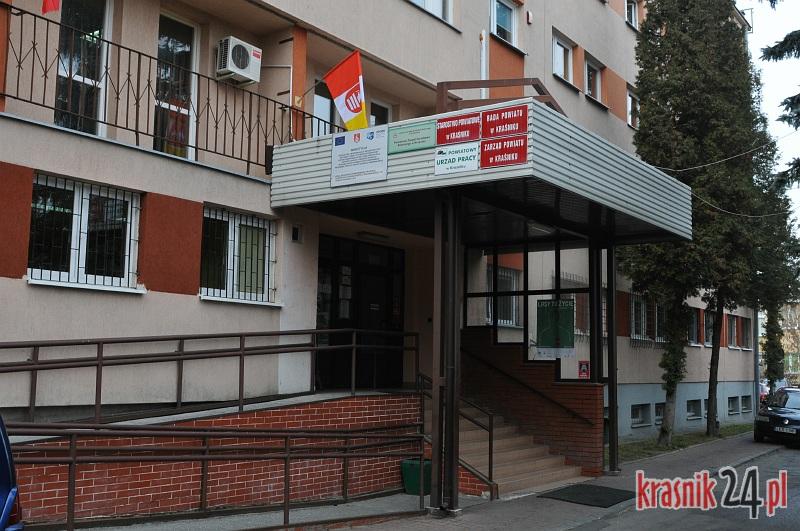 Wybory do Rady Powiatu Kraśnickiego. Remis w starciu PSL vs. PiS, języczkiem u wagi Jarosław Czerw?