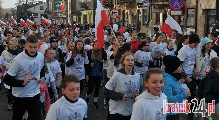 Tłumy na kraśnickiej IX Sztafecie Niepodległości. Foto