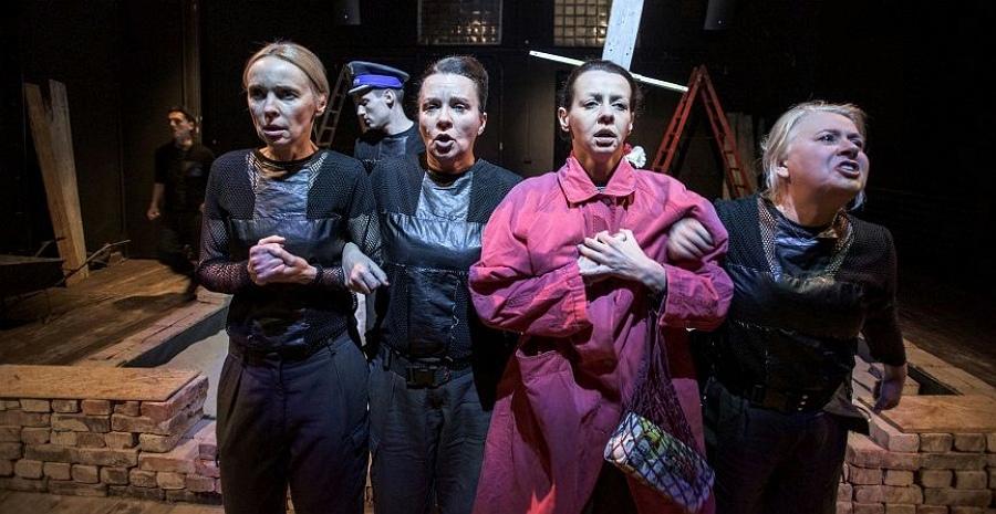Tożsamość Wila – spektakl krakowskiego Teatru Ludowego w Kraśniku