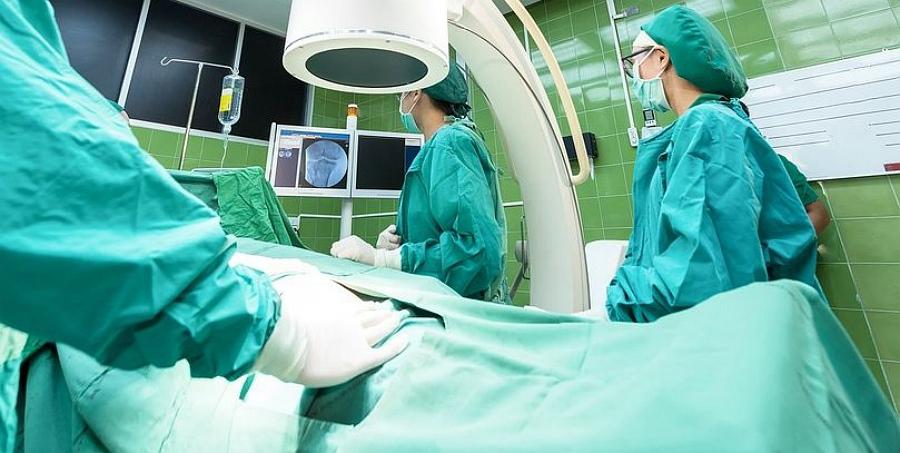 Boks. Oskar Mikołajczak po operacji, teraz czeka go rehabilitacja