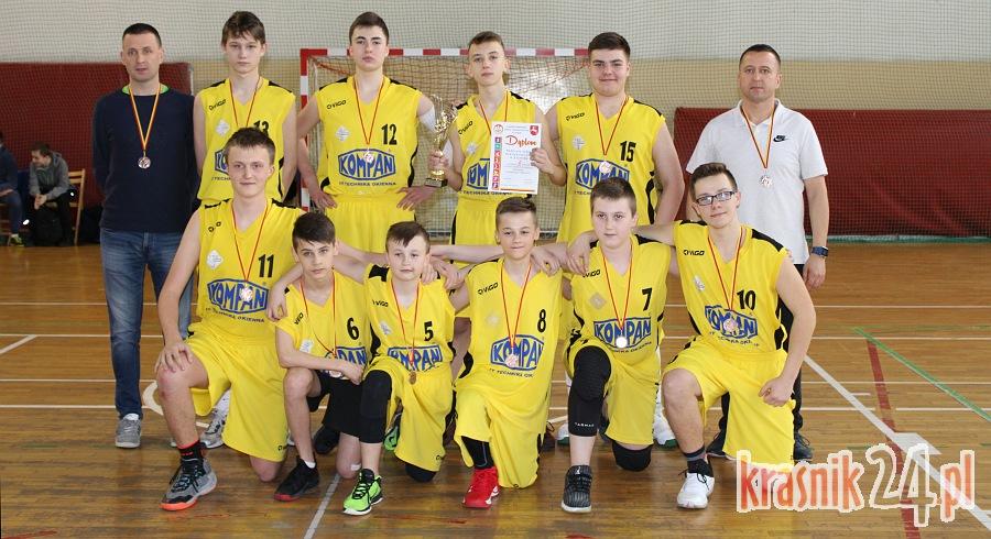 Koszykarze z kraśnickiego SP 2 na podium Mistrzostw Województwa w Koszykówce Chłopców