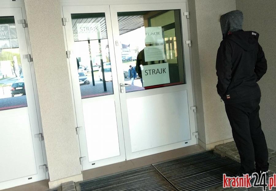 Zaczął się strajk. Większość dzieci pozostała w domach