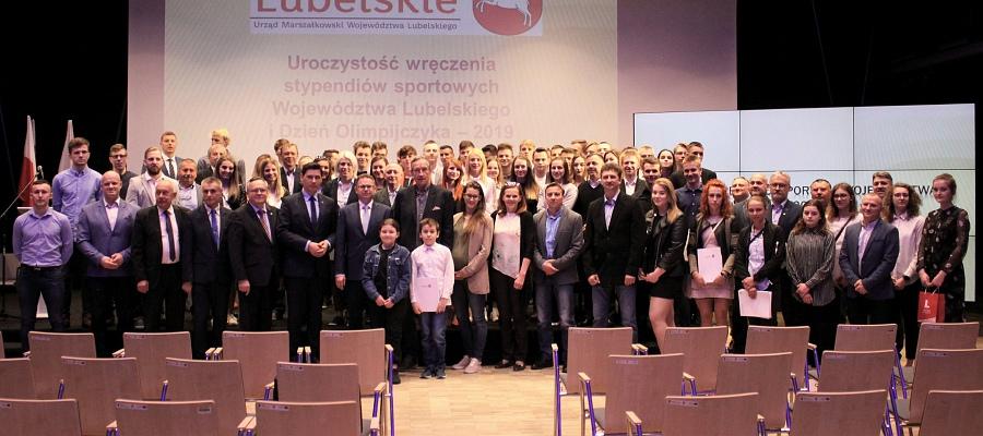 Kraśniccy: bokser, zapaśnicy i pływacy stypendystami sportowymi Marszałka Województwa