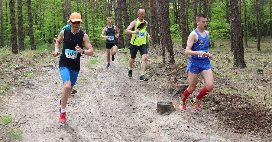 Annopolski Festiwal Biegowy. Najszybsi Maciej Hasiak na 5 km i Paweł Raczyński na 10 km