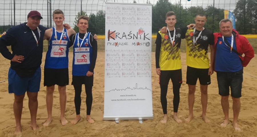 Siatkarze MKS Kraśnik zagrali w półfinałach Mistrzostw Polski plażówki kadetów