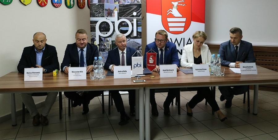 Umowy na modernizację dróg powiatowych Ostrów – Rudnik i Księżomierz - Dzierzkowice podpisane