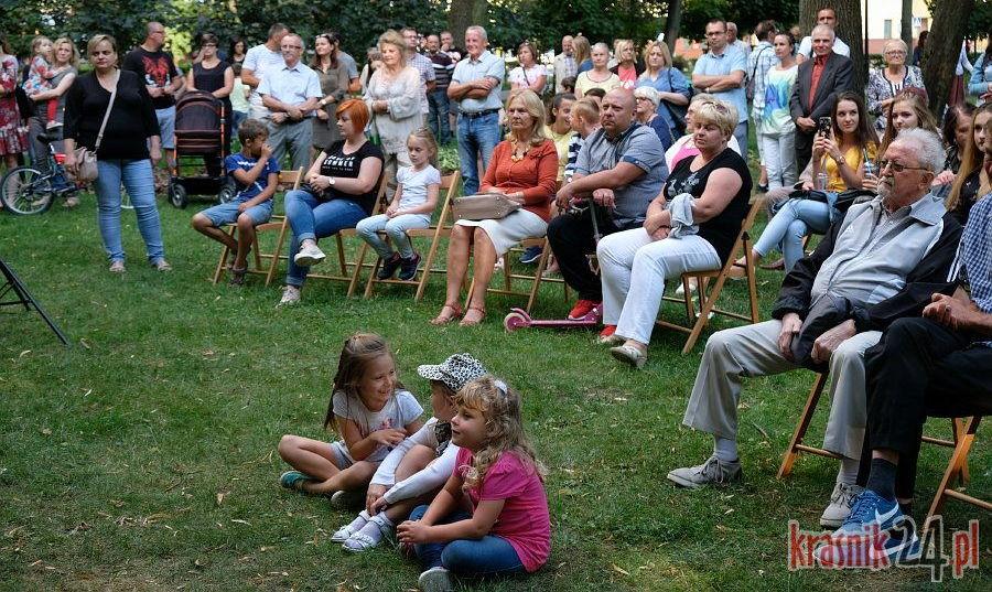 Młode wokalistki zaprezentowały się w Parku 1000-lecia. Foto, Wideo