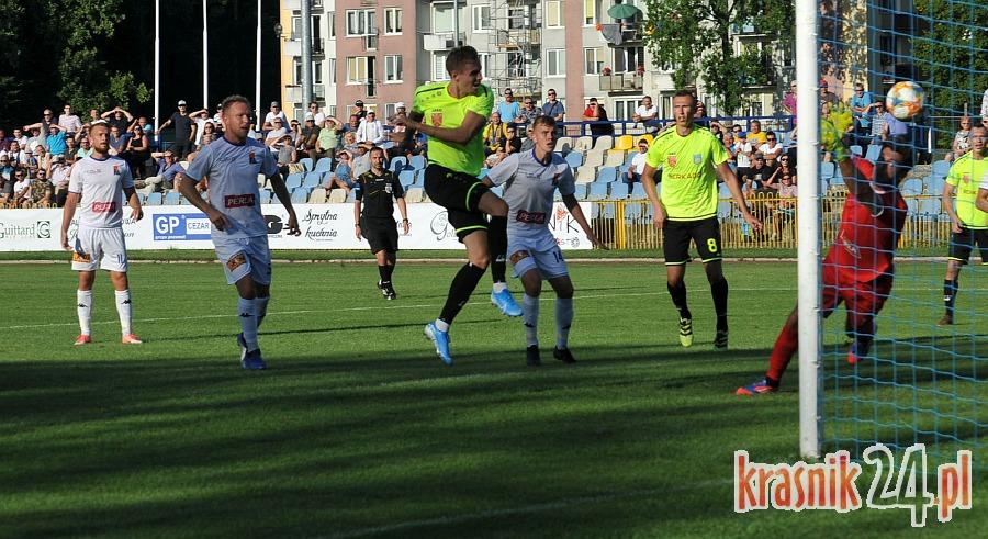 Większość meczu grali w dziesiątkę, ale wygrali. Stal Kraśnik – Motor Lublin 2:1